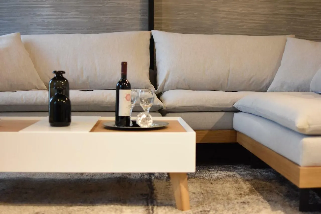 Comely N Gusto Luxury Apts. Tessalónica 0*,